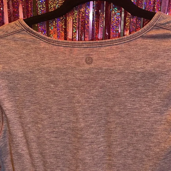lululemon athletica Do the Daily Purple Short Sleeve Tee - Picture 7 of 8